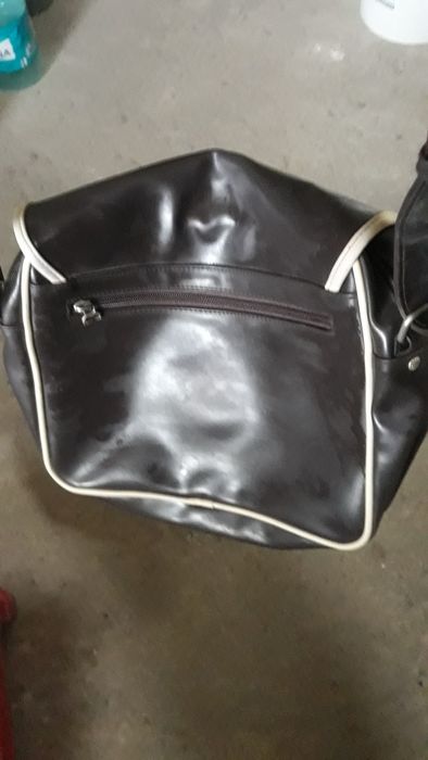 Страхотна чанта за през рамо