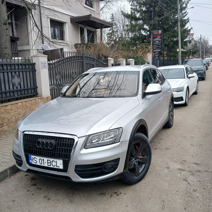 Vând Audi Q5 2.0 TDI 4X4