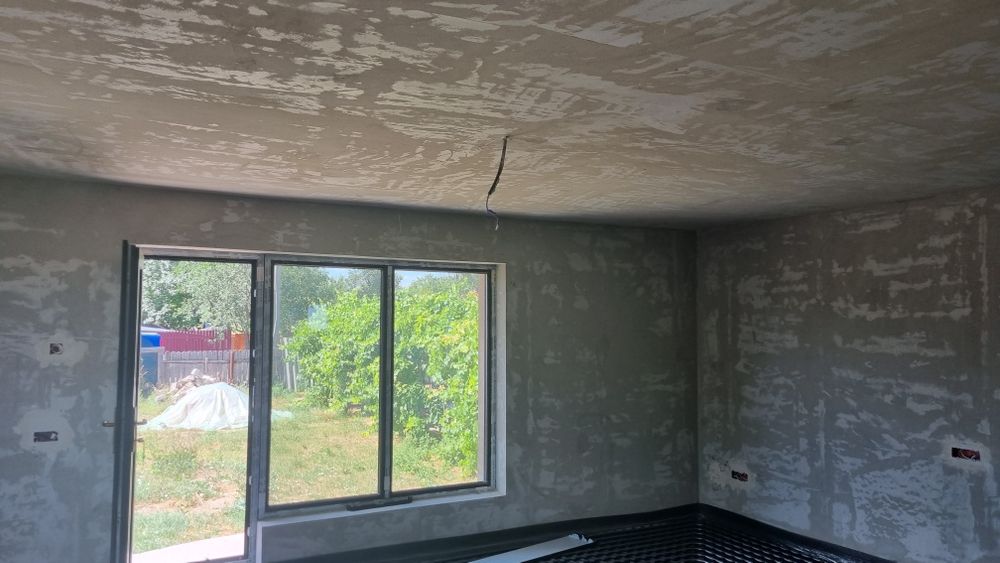 Incepem cu tencuitul-tencuiala mecanizat ,glet ,var ,fatade termosiste