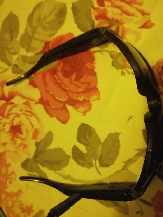 Очила с вградена камера за фото и видео. Нови комплект