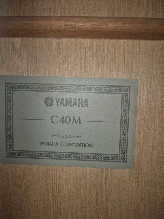 Гитара Yamaha c40m