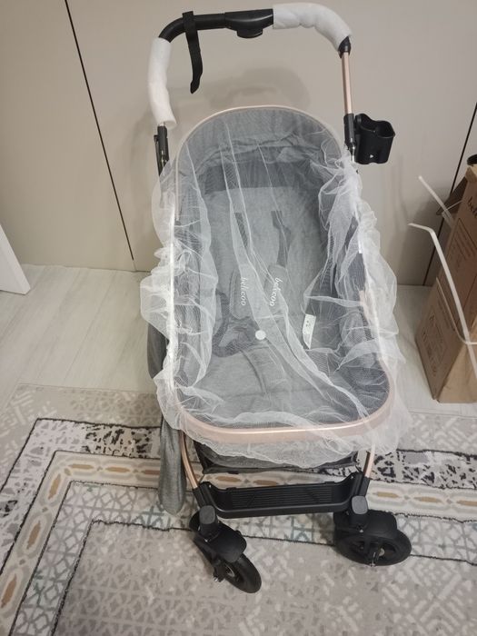 Коляска новая 0-3 года