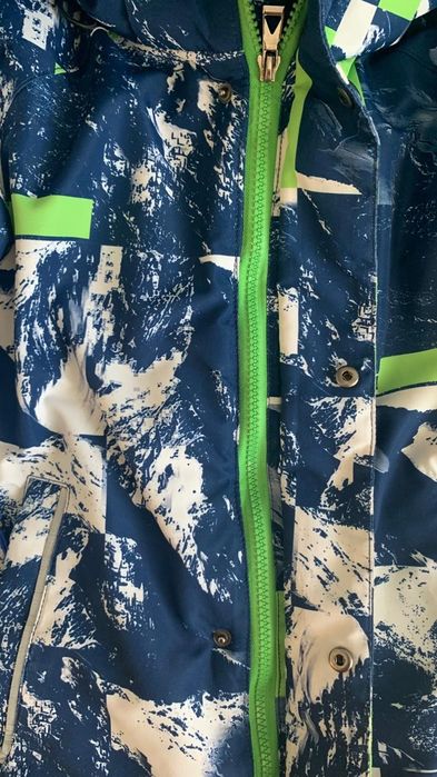 Продам детский пуховик