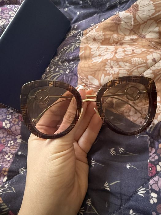 Слънчеви очила Fendi