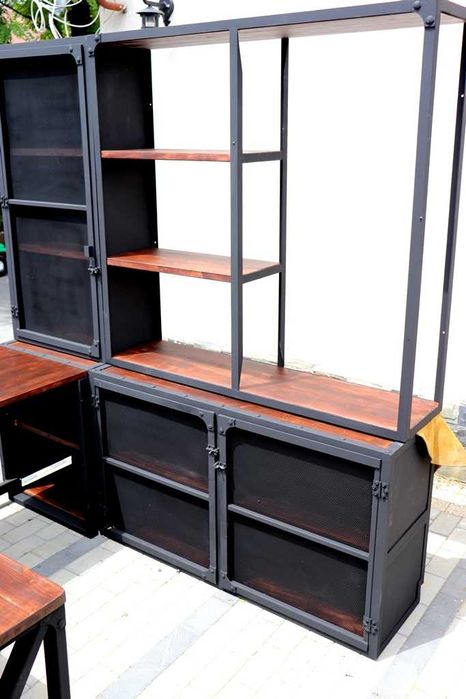 Mobilier pe comanda.Birou si comoda+ raft stil industrial.Orice model