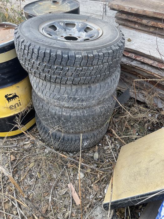 Продам диски на хайлюкс, прадо