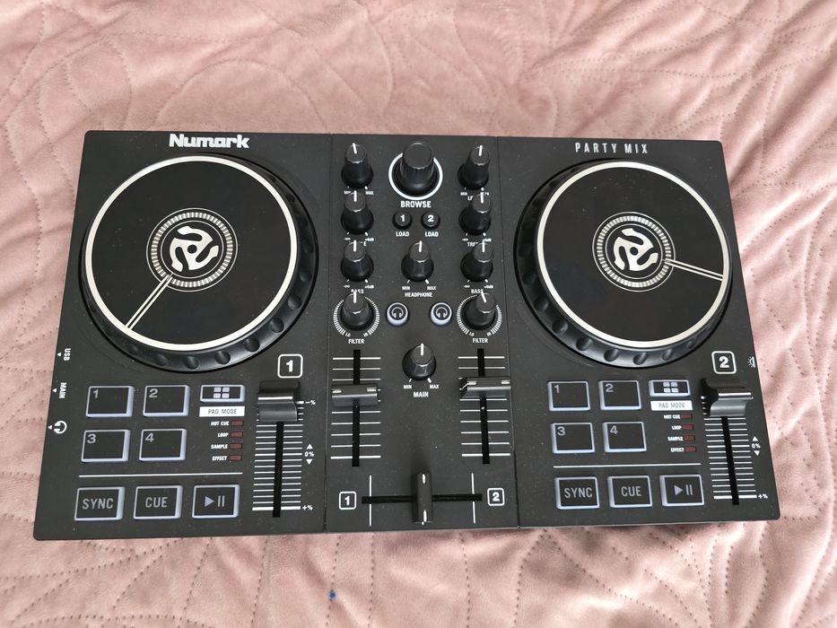 Consola DJ Serato Numark Party Mix Mk2