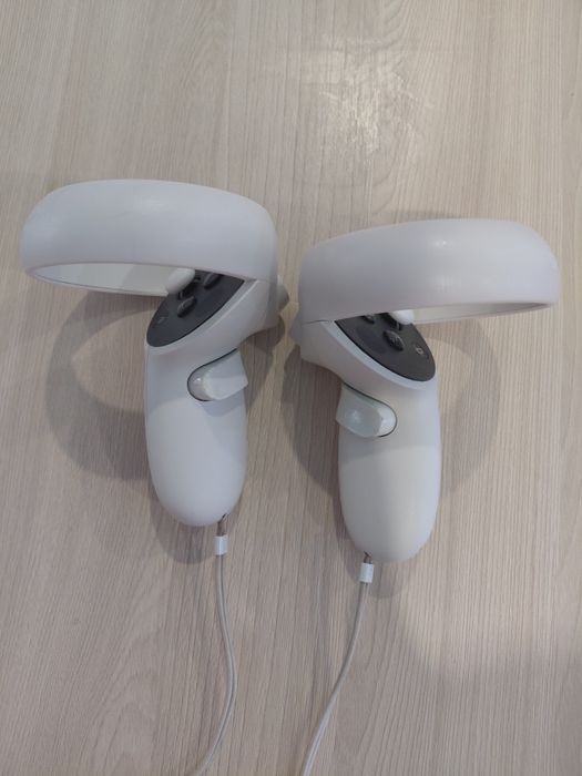 СРОЧНО Очки виртуальной реальности Meta Quest 2