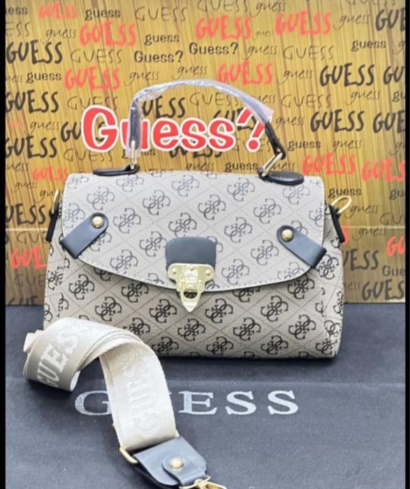 Дамски чанти и раници