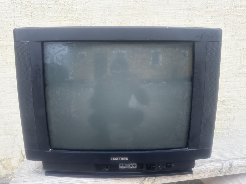 Продается телевизор