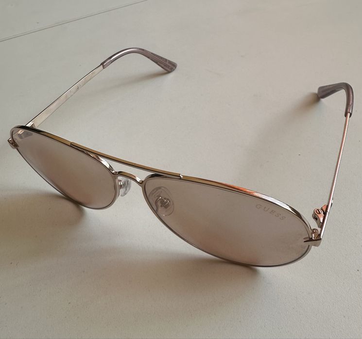 Слънчеви очила Guess