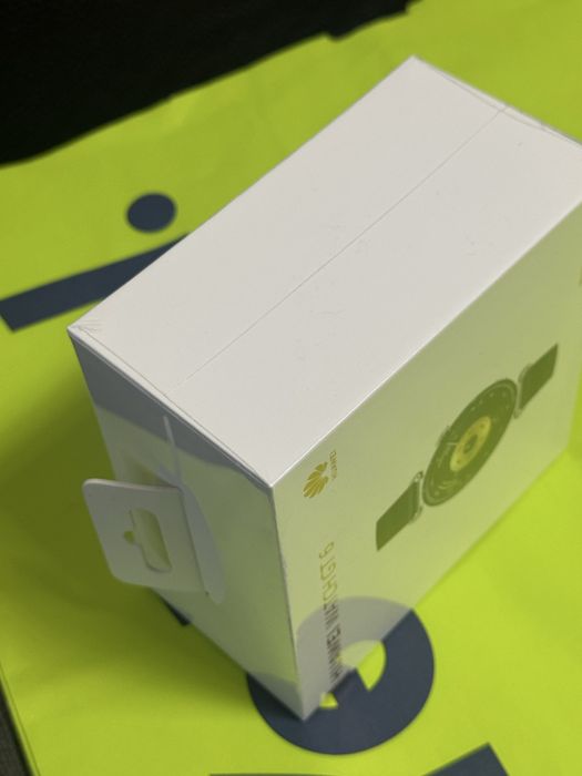 ЗАПЕЧАТАН 41mm Huawei watch GT 6 Гаранция Yettel 2028 Black