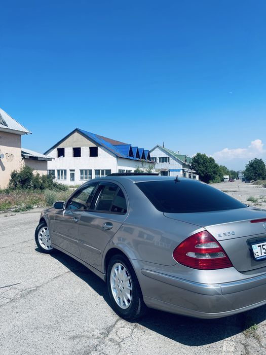Mercedes-Benz w211