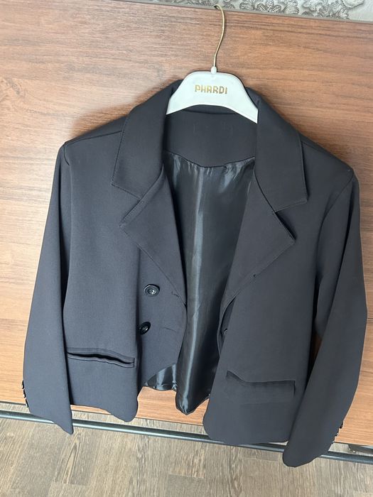 Разгрузка гардероба срочно