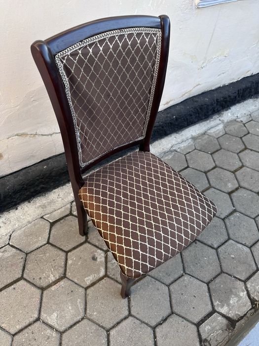 Стулья не новые