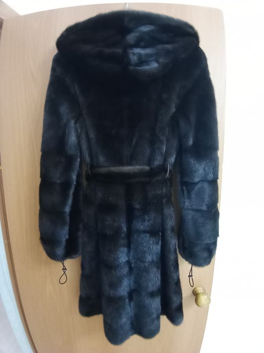 Норковая шуба с капюшоном