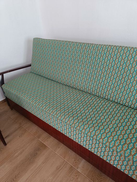 Vand set canapea extensibila, fotolii și masuta cafea
