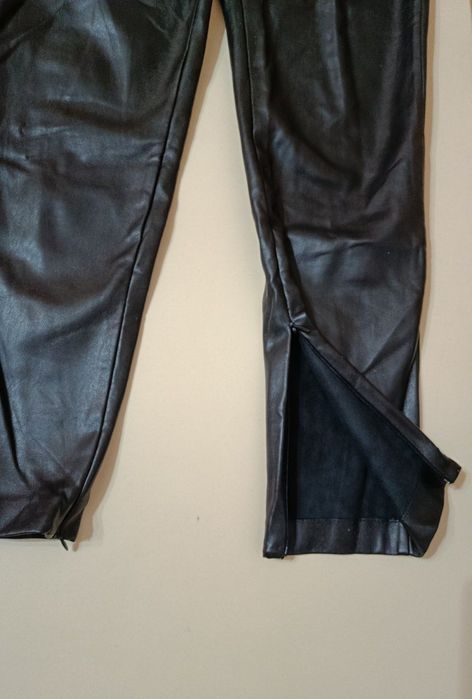 Кожаные брюки , юбки