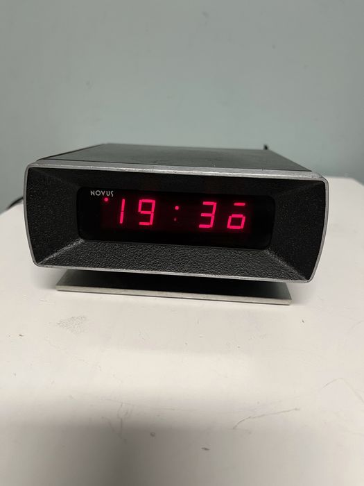Дигитален часовник / Novus САЩ / 70-те