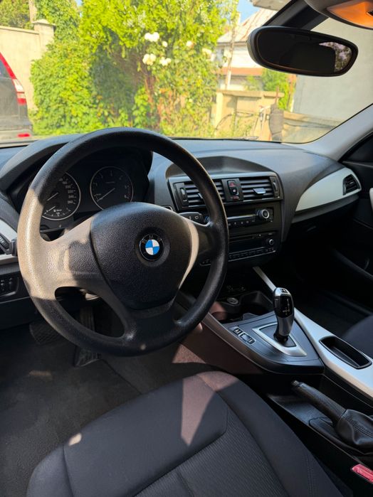 Продавам BMW 118d