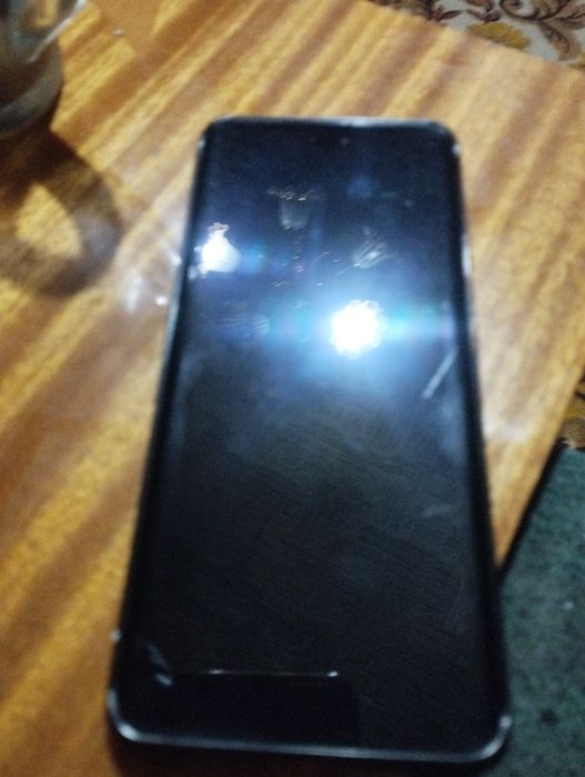 Продам   смартфон