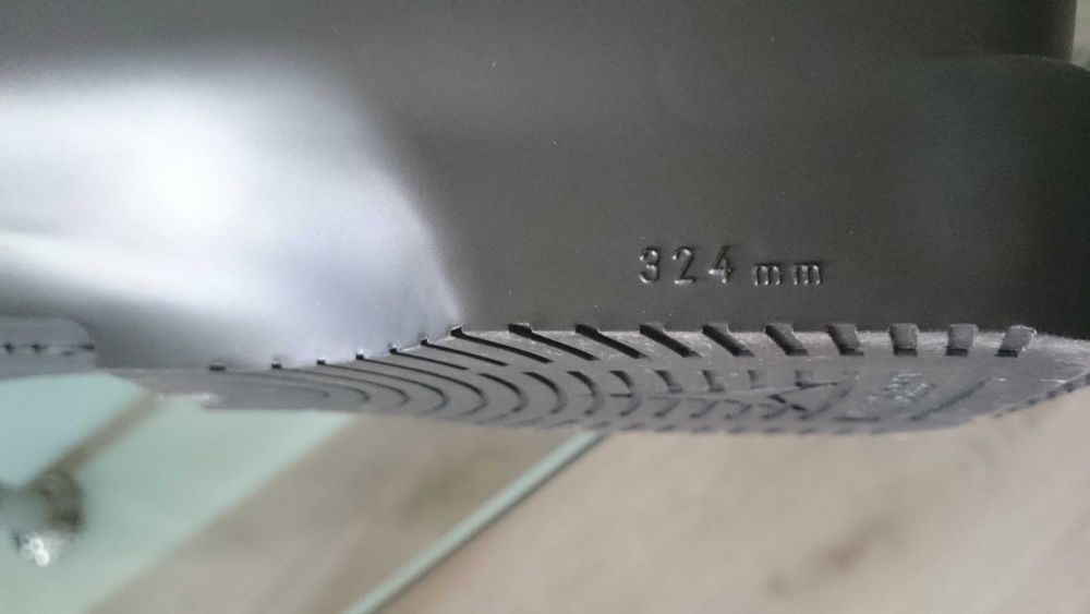 Ски обувки Atomic 130твърдост 324мм.