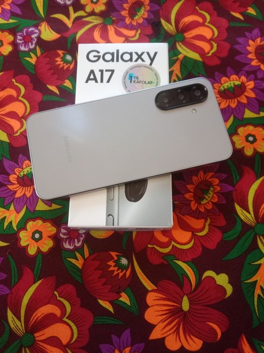 Самсунг А17.128+8 йанги