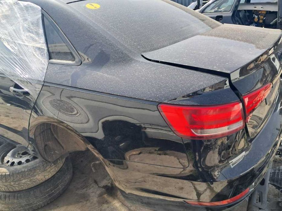 Aripa spate Audi A4 B9 Sedan Limuzina