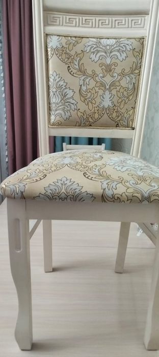 Классика стулья, основа дерево