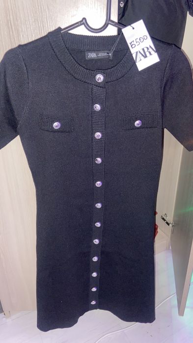 Платье с зара продаю новое