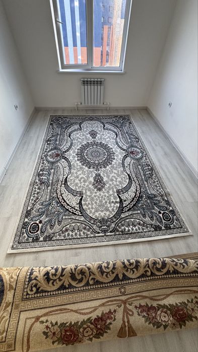 Продаеться ковер в хорошем мостоянии