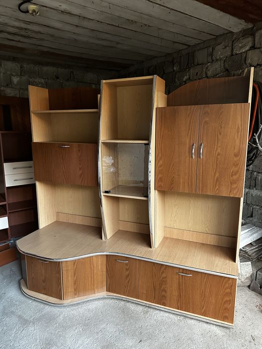 Mobilier 4 corpuri – spațiu de depozitare generos
