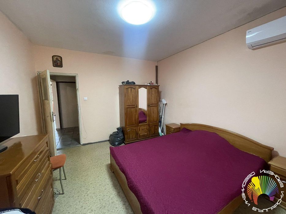 Продава се Тристаен апартамент в Бургас, Възраждане - 93 кв.м за 1775 €/кв.м - Снимка #1