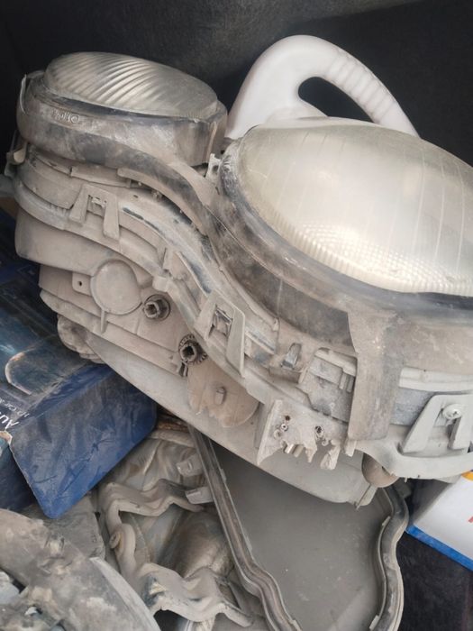 Фара на мерседес 210