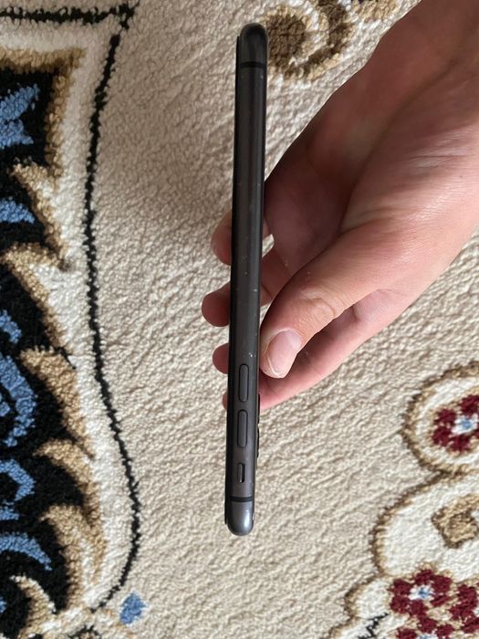 Айфон 11 сатылады