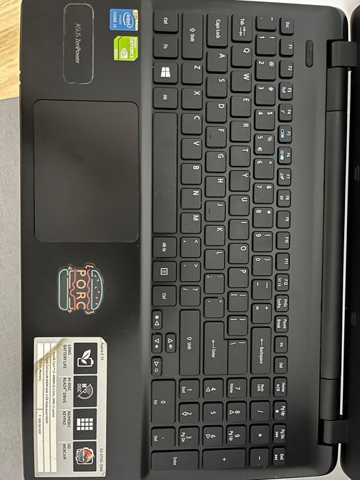 Laptop Acer Aspire E15 i3