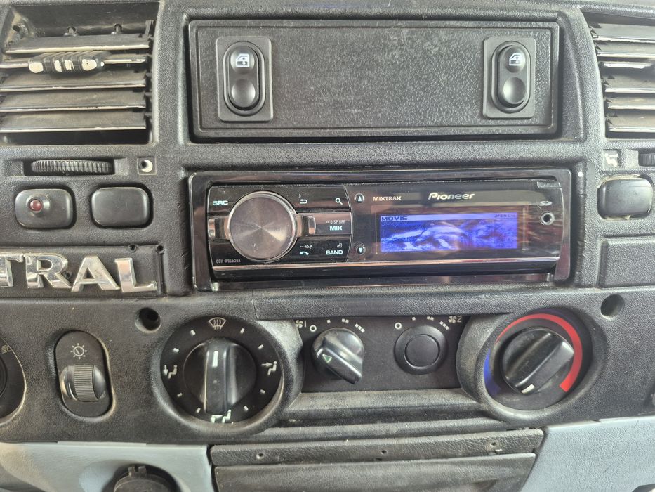 Продам магнитолу pioneer
