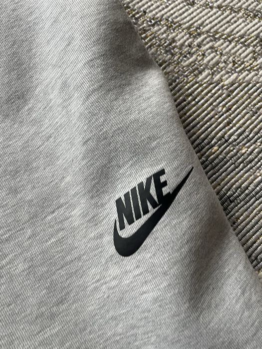 NIKE Tech Fleece : размер М / Оригинал