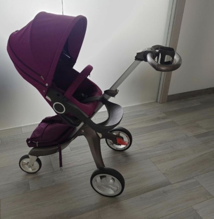 Stokke Xplory V4 3 în 1 – Magenta / Plum