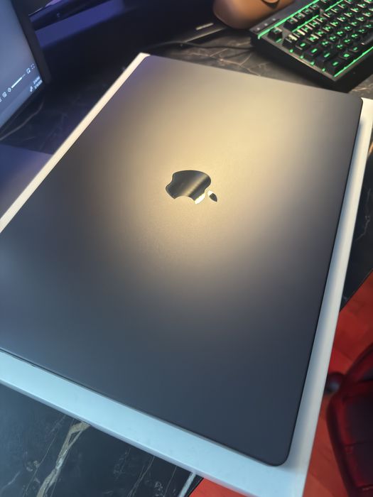 Macbook Pro 16 36/512 SpaceBlack