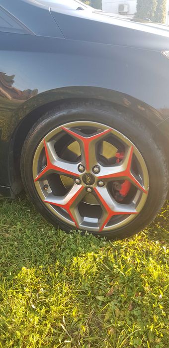 Ford Focus ST mk3 (nu st line !!)  2.0 ecoboost 250 CP schimb cu Spring sau Leaf