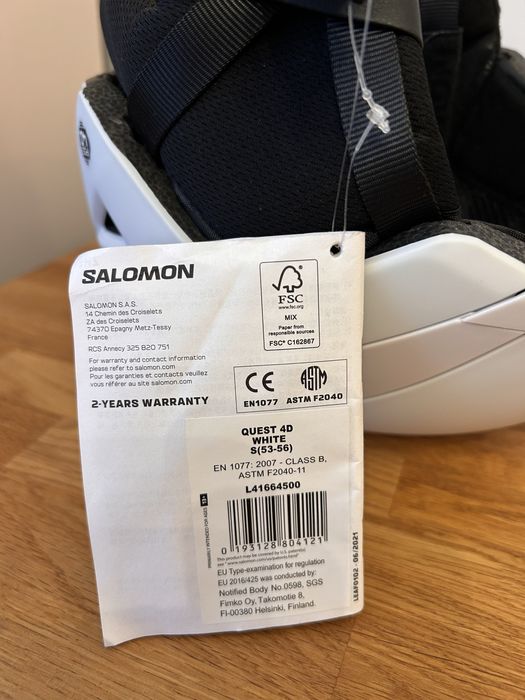 Casca de schi ( nouă-neutilizată)