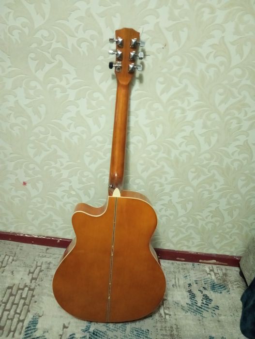 Гитара (Muller) чехол, медиатр
