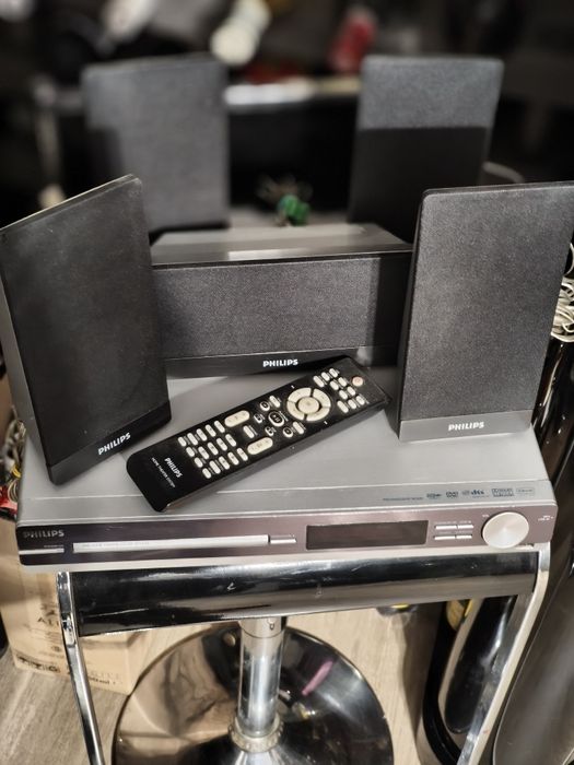 Sistem 5.1 Home Theater Philips DVD HTS3154