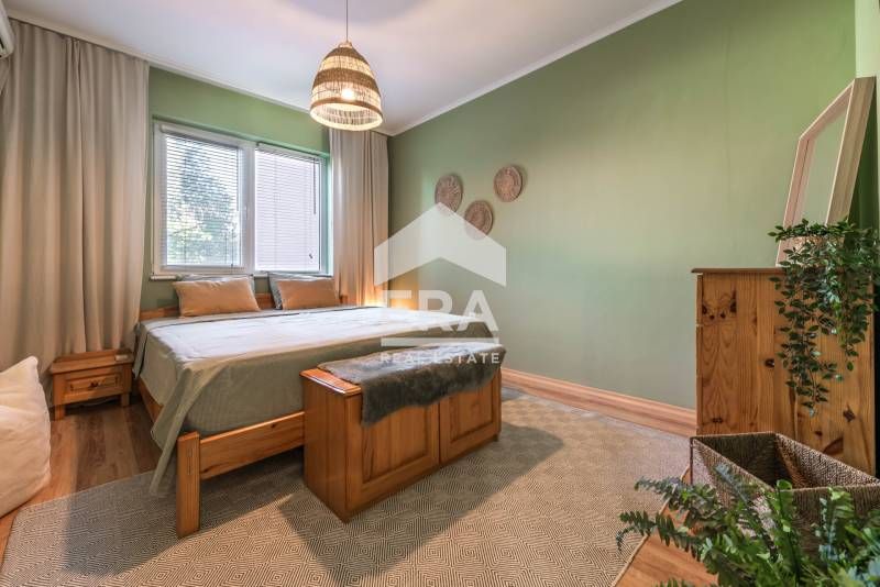 Продава се Тристаен апартамент в Варна, Бриз - 91 кв.м за 2495 €/кв.м - Снимка #6