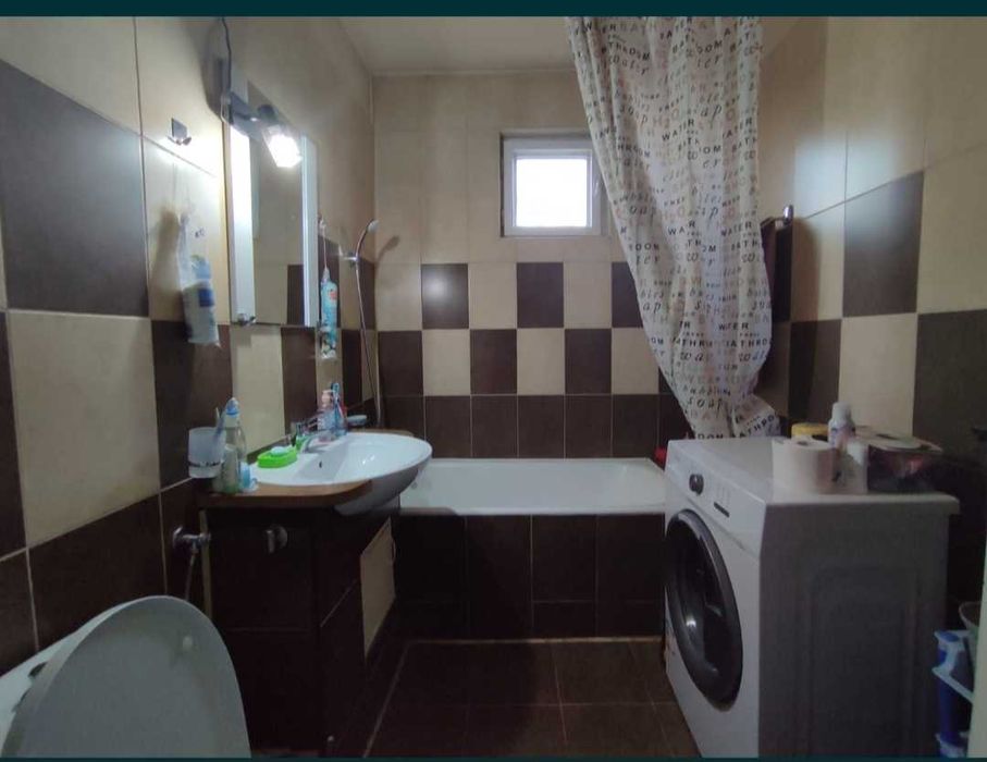 Vand apartament 2 camere