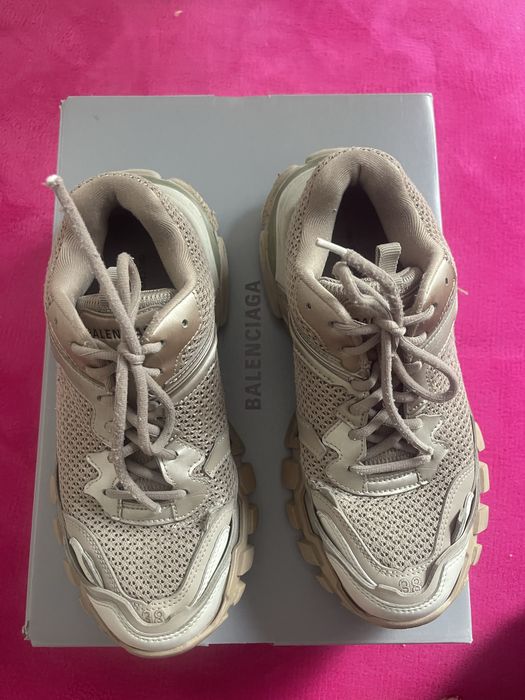 Baleciaga track 3
