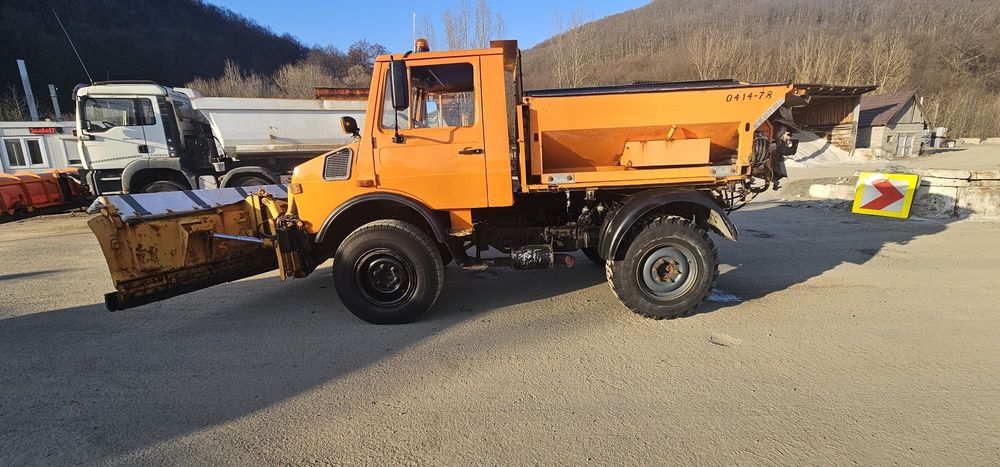 Mercedes Unimog u1400