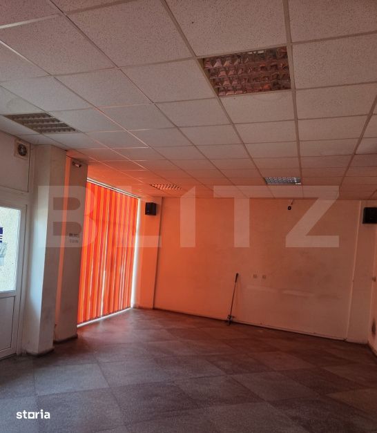 Spatiu comercial cu vitrina, ideal pentru magazin, 165 mp,  zona Cent