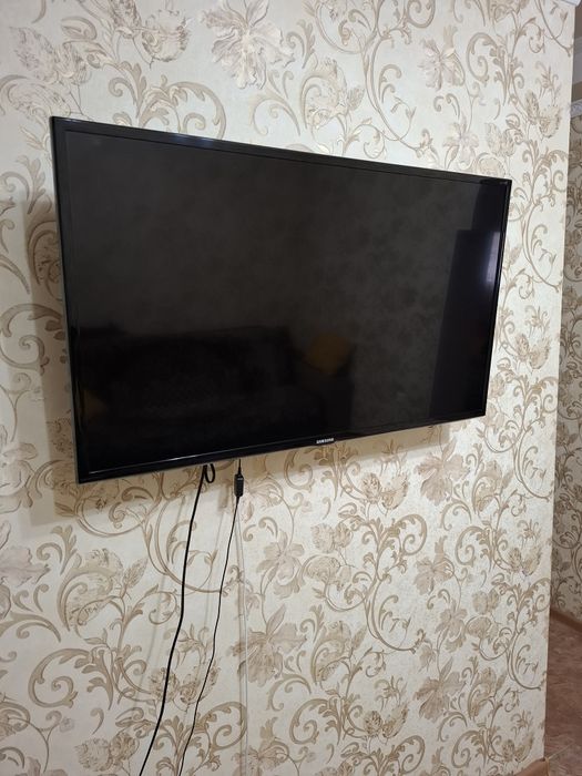 Телевизор SAMSUNG